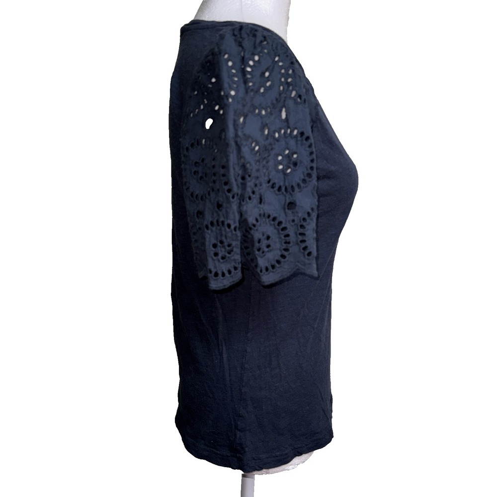 T Tahari Women's Top S Short Eyelet Puff Sleeve Navy Cottagecore Boho Romantic - Picture 2 of 7
